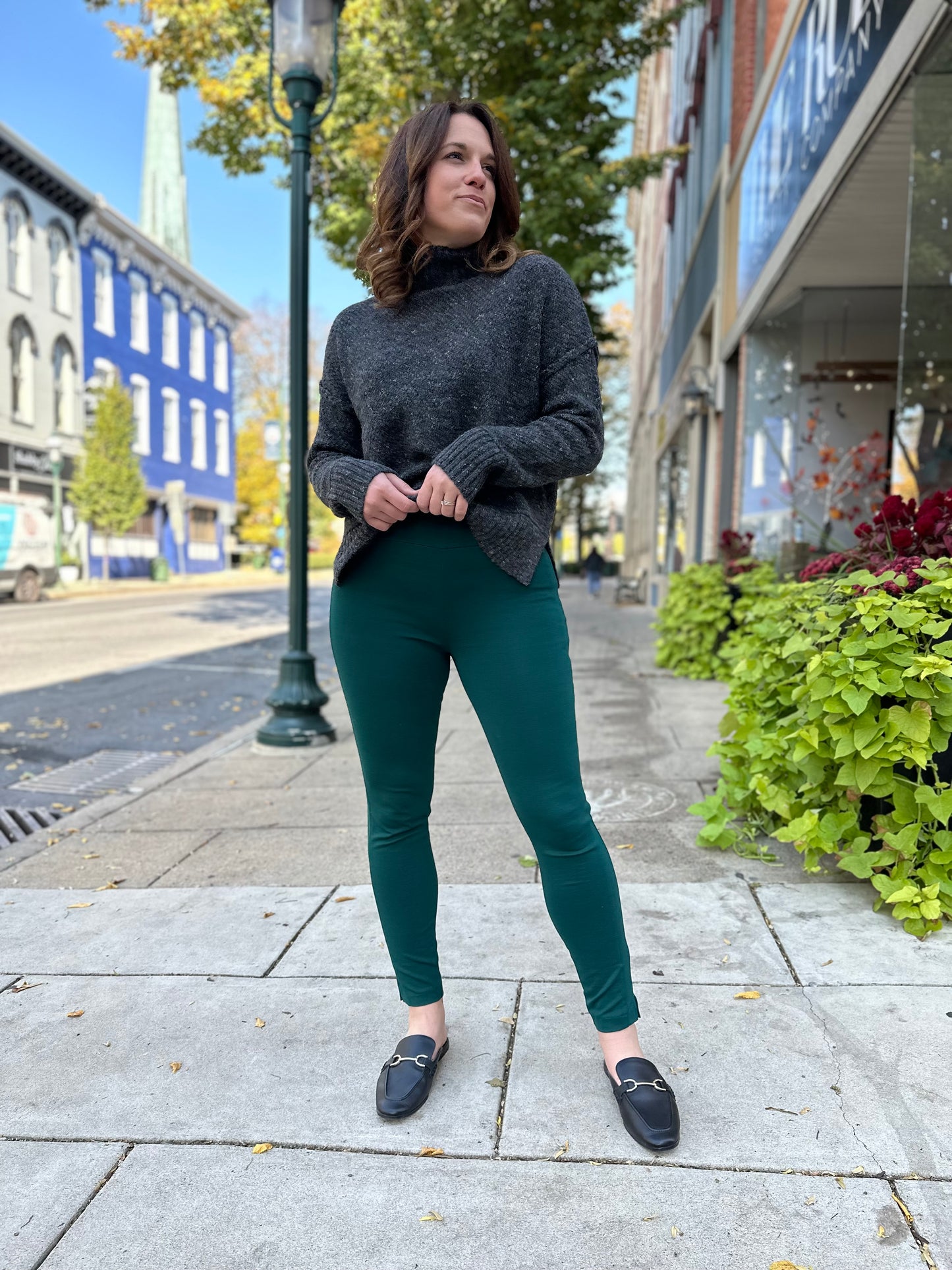 MAGIC High Waisted 28" Skinny Pant