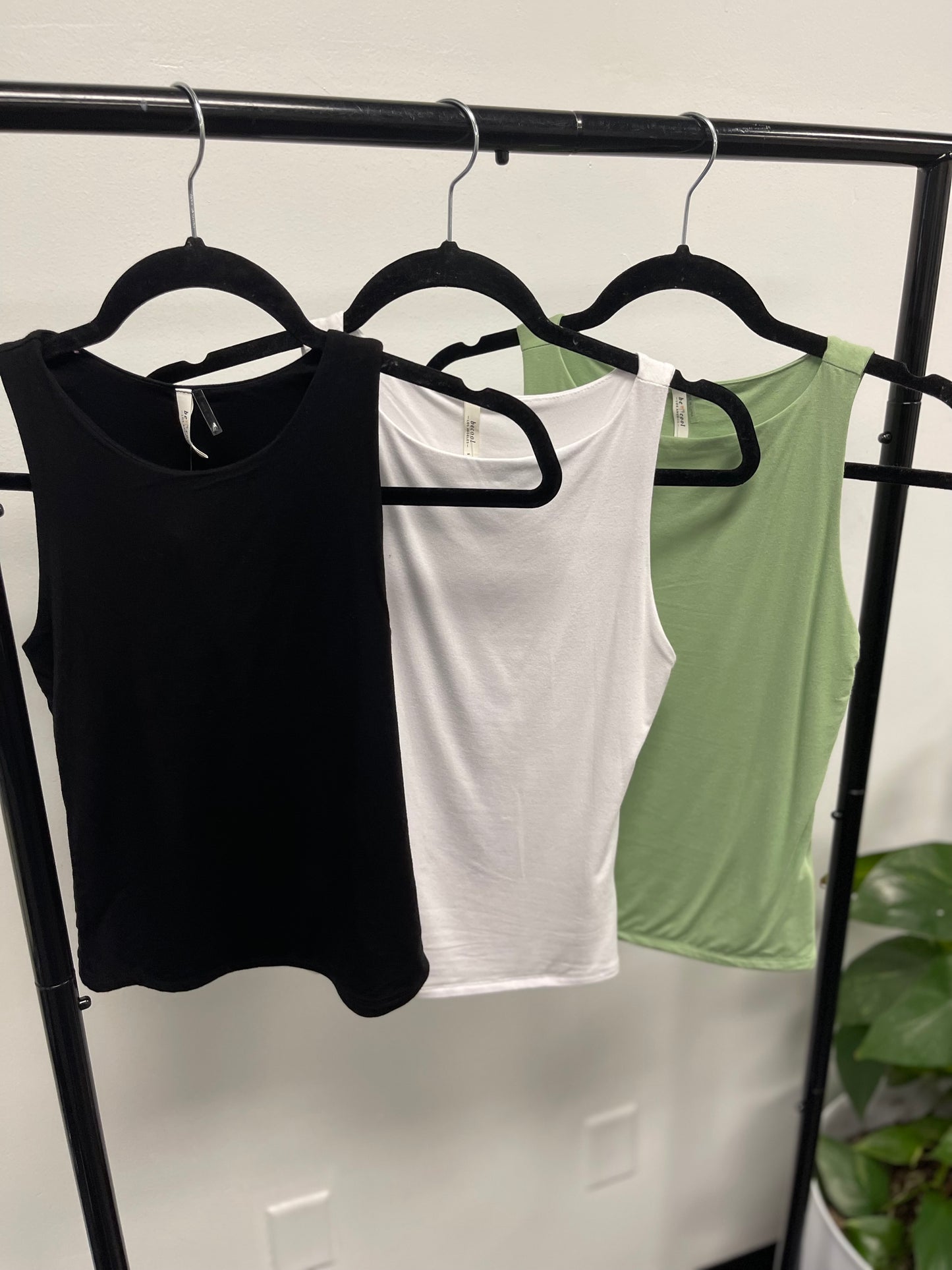 Buxton Round Neck Tank Top