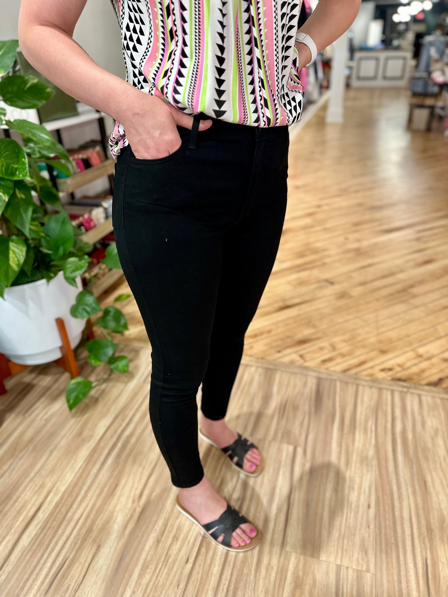 Zenana Amargosa Valley Jeans