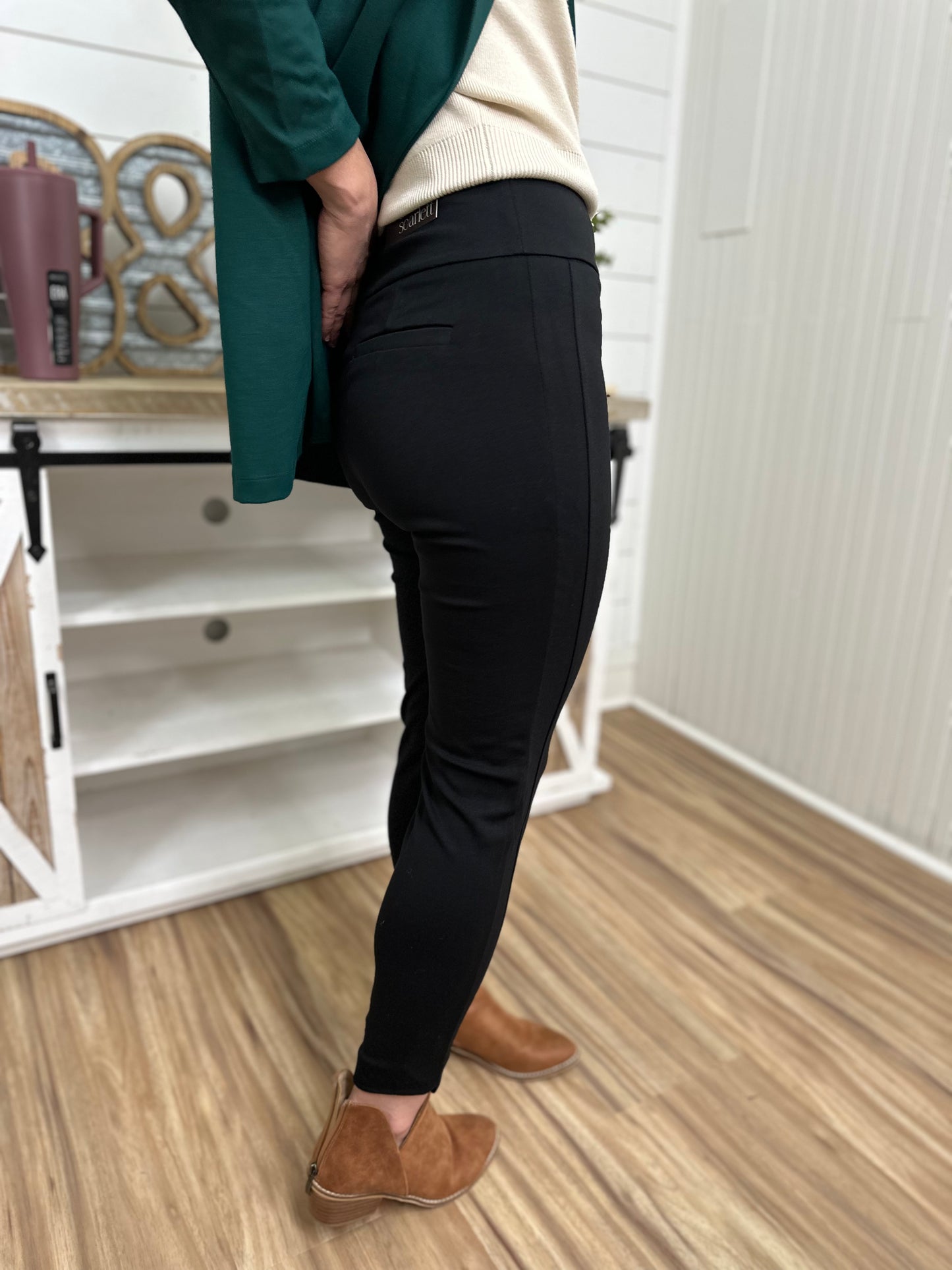 MAGIC High Waisted Skinny 26" Pant