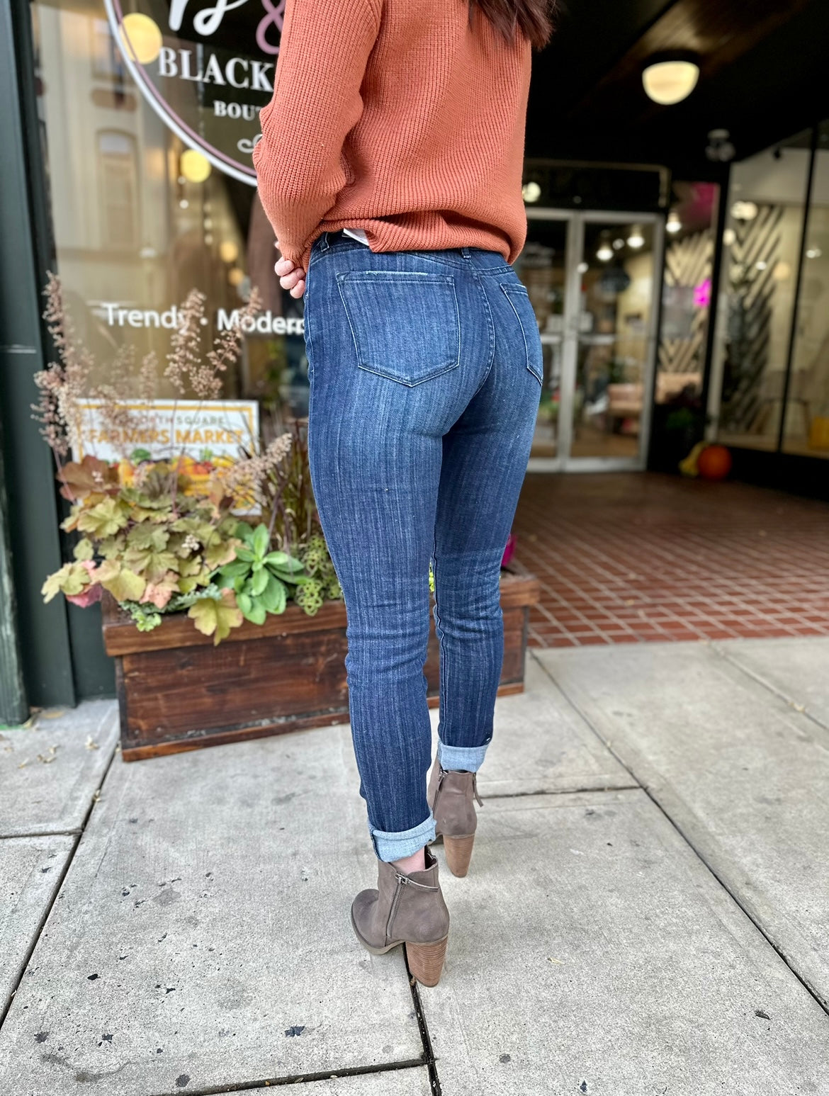 Kancan Vanessa Mid Rise Nondistress Skinny