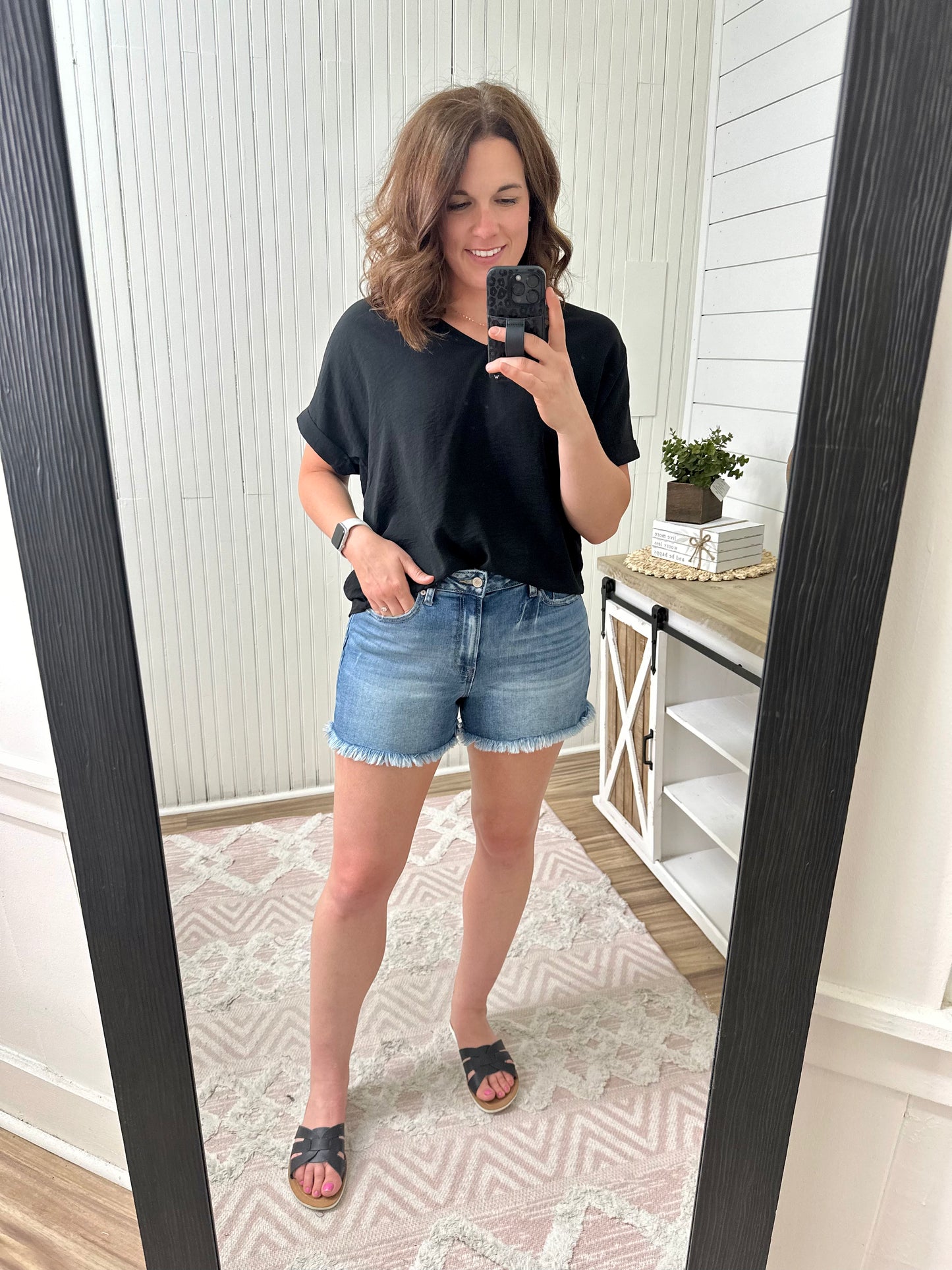 Hurstbourne Mid Rise Fray Hem Shorts