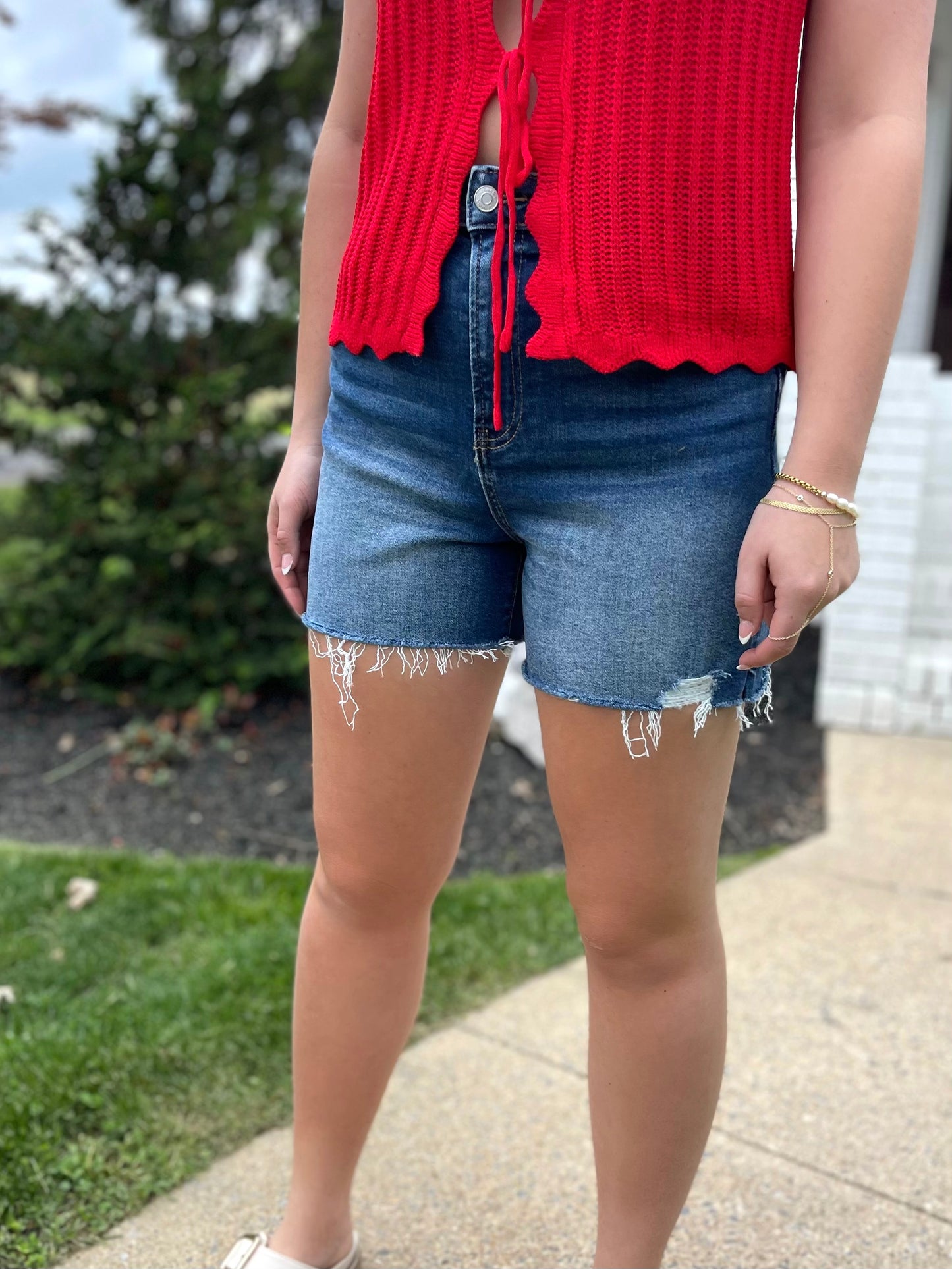 Pasco Zenana Fray Shorts