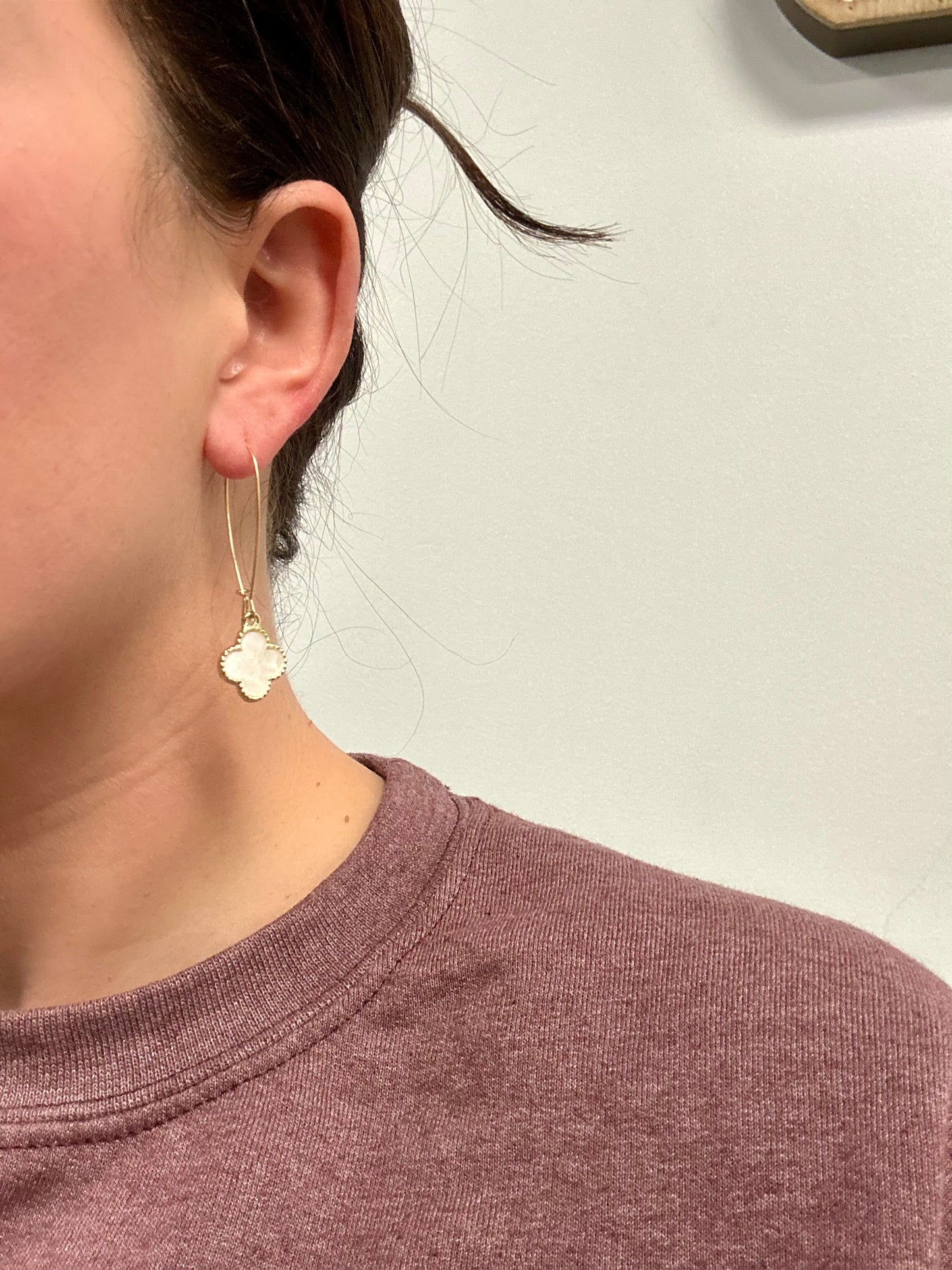 MOP Clover Wire Earring