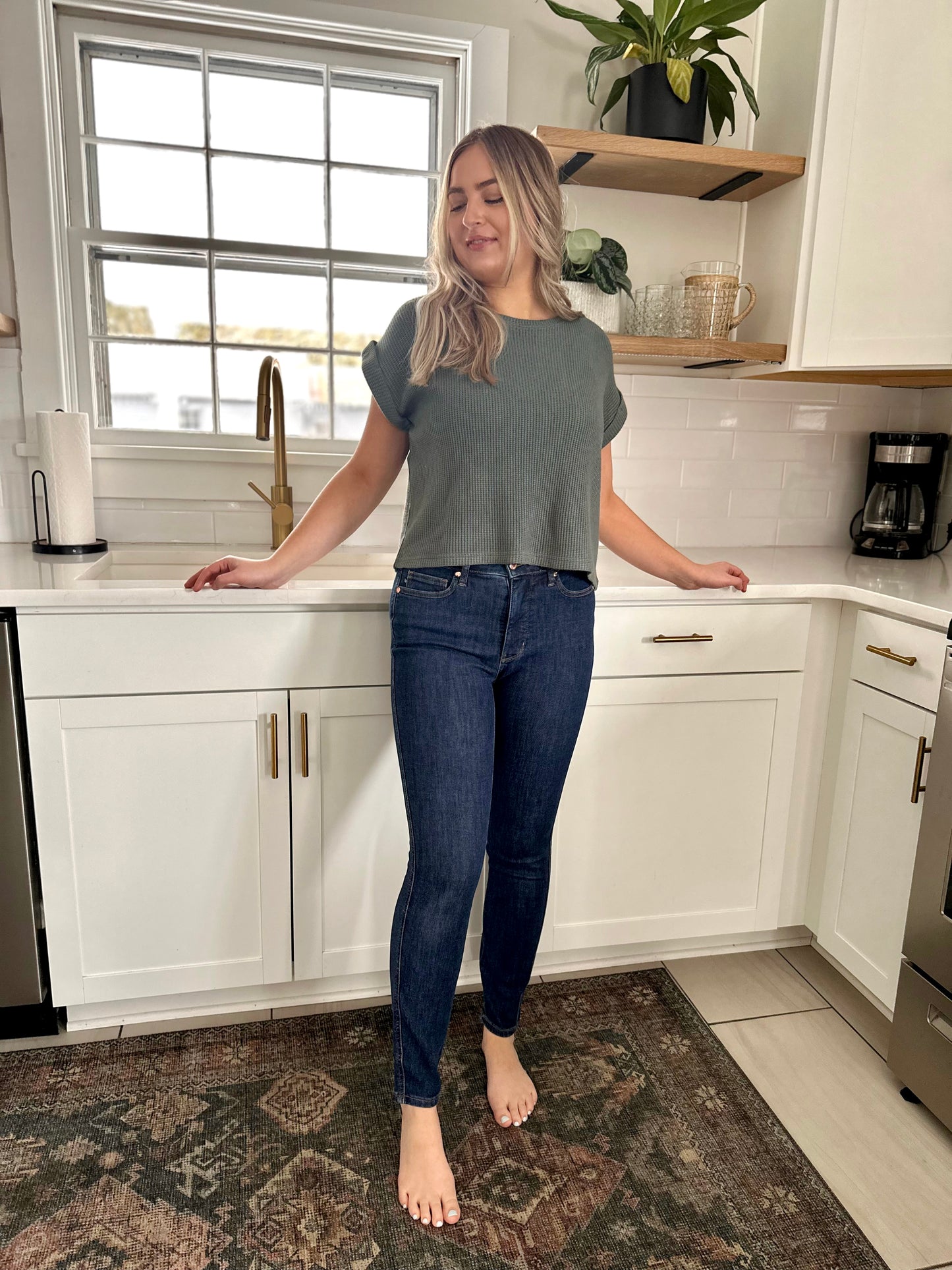 Judy Blue Indie Mid Rise Tummy Control Skinny