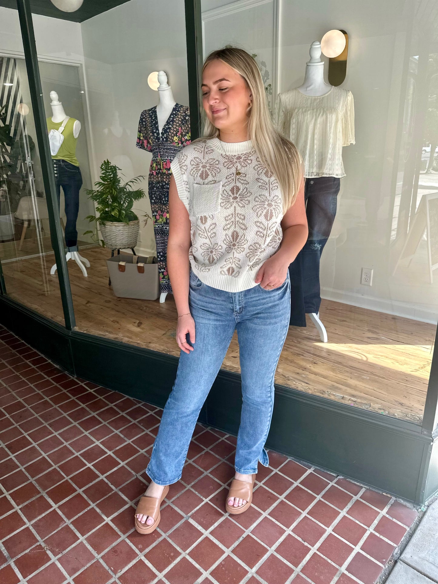 Gainesville Risen High Rise Straight Jeans