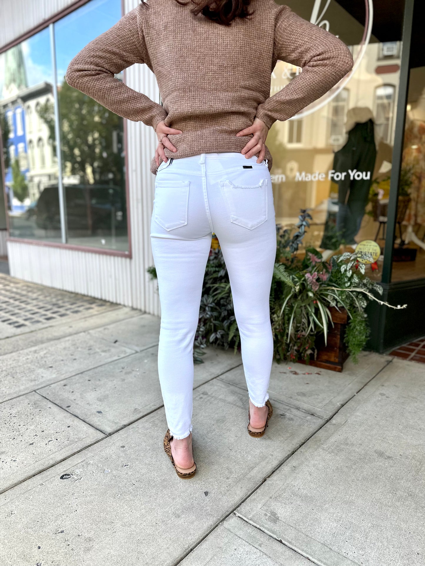 KanCan White Mid Rise Distress Ankle Skinny