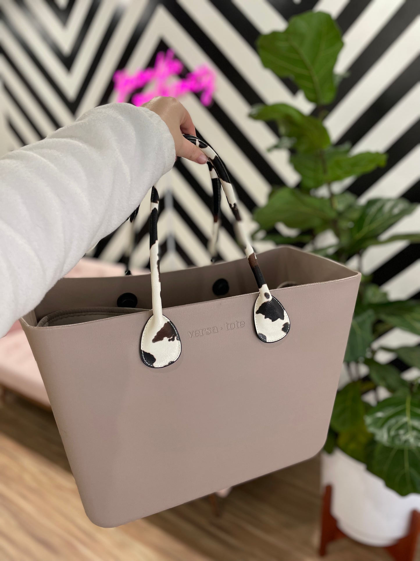Carrie Versa Tote (Large)