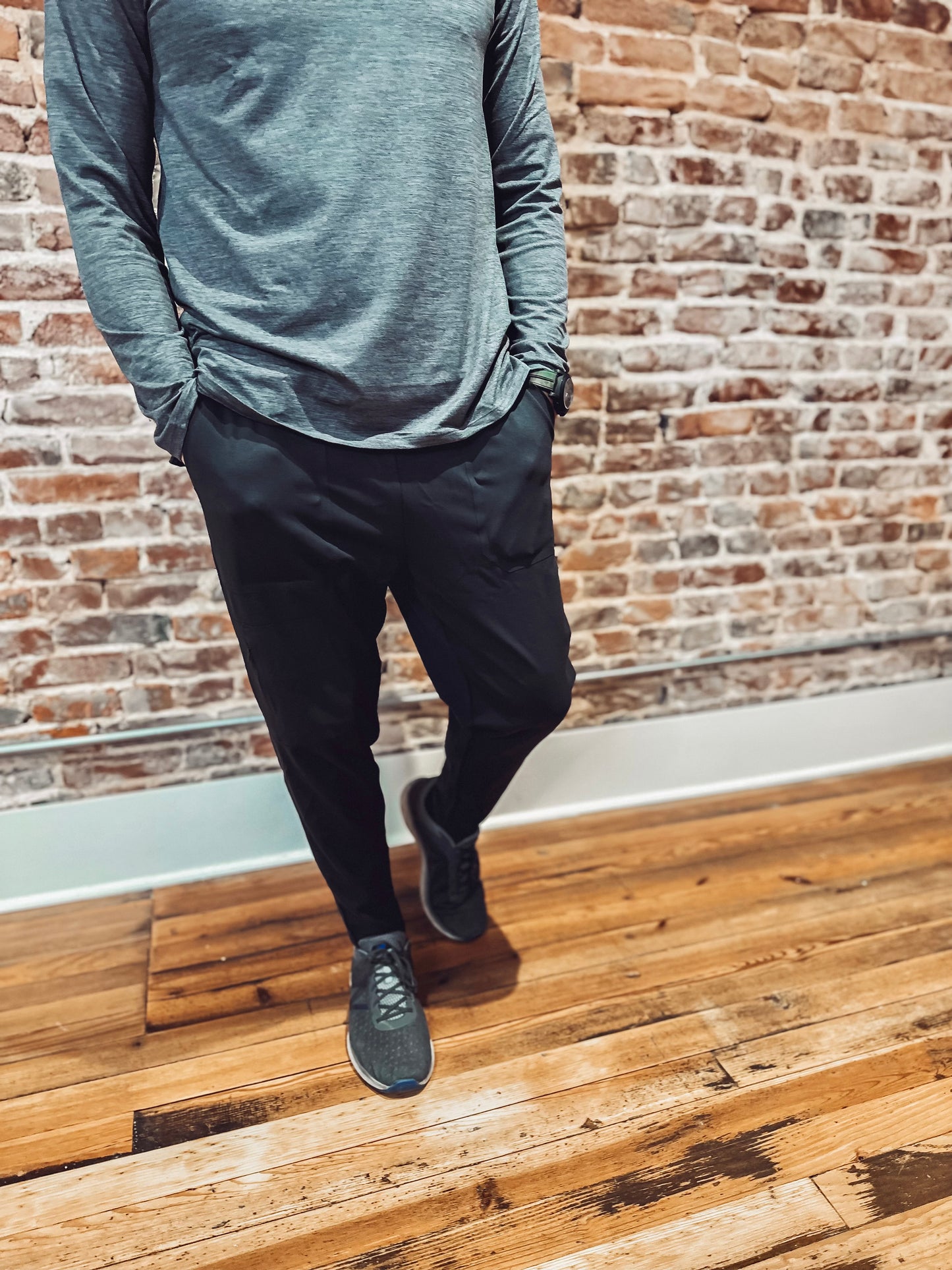 MENS Joggers with Leg Pocket
