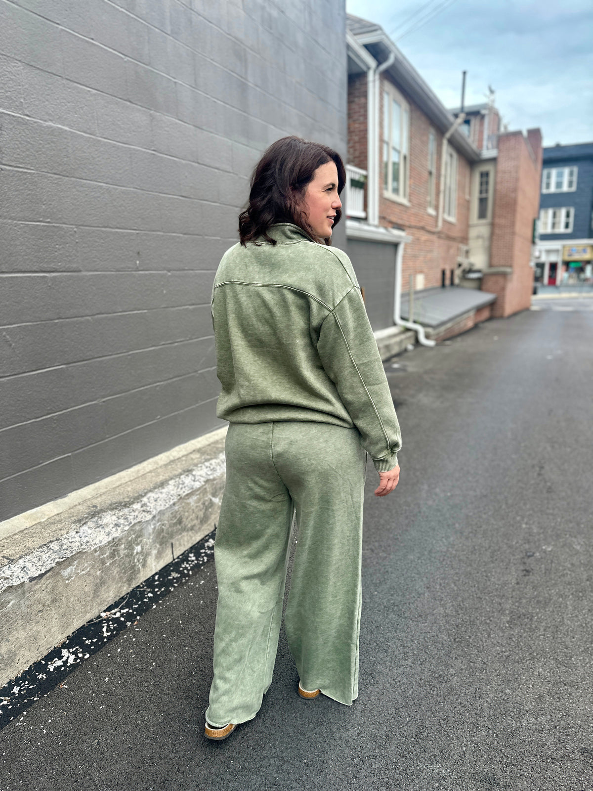 Scottsbluff Wide Leg Sweatpants