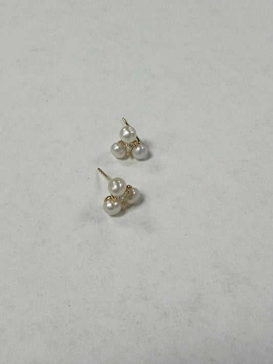 Pave & Pearl Cluster Studs