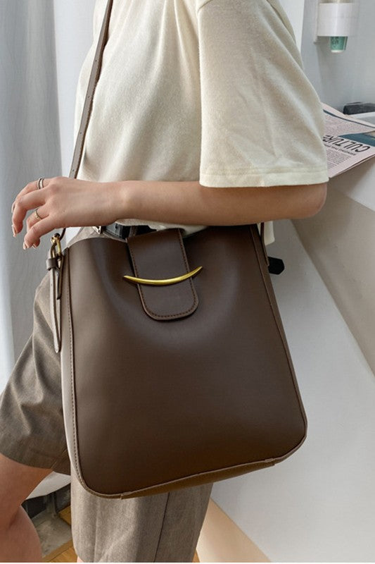 City Stride Shoulder Bag