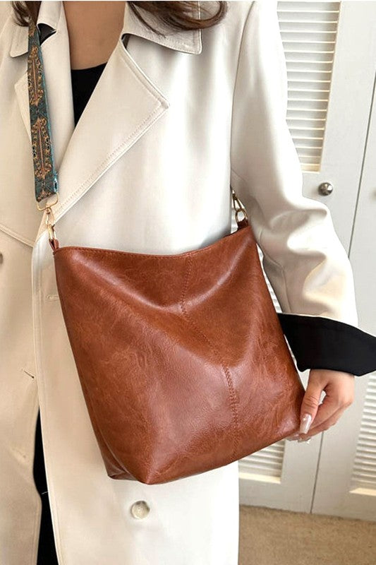 Timeless Twist Retro Shoulder Bag