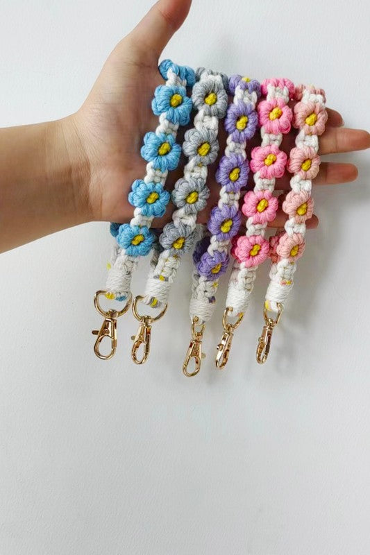 TikTok Daisy Flower Keychain