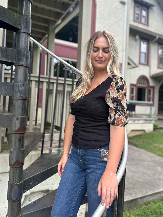 Woodbury Floral Puff Top