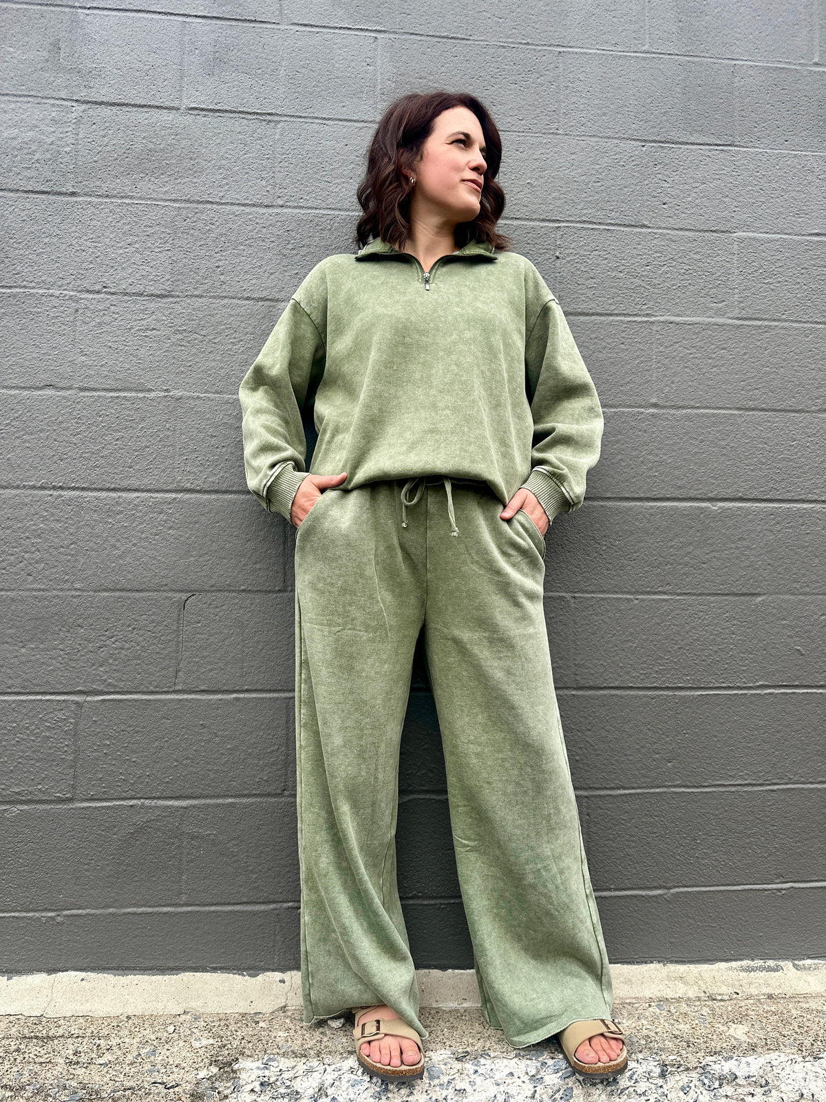 Scottsbluff Wide Leg Sweatpants