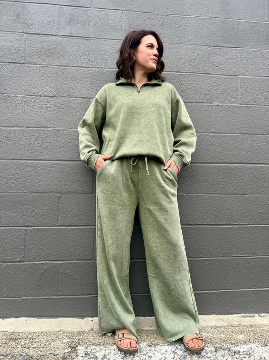Scottsbluff Wide Leg Sweatpants