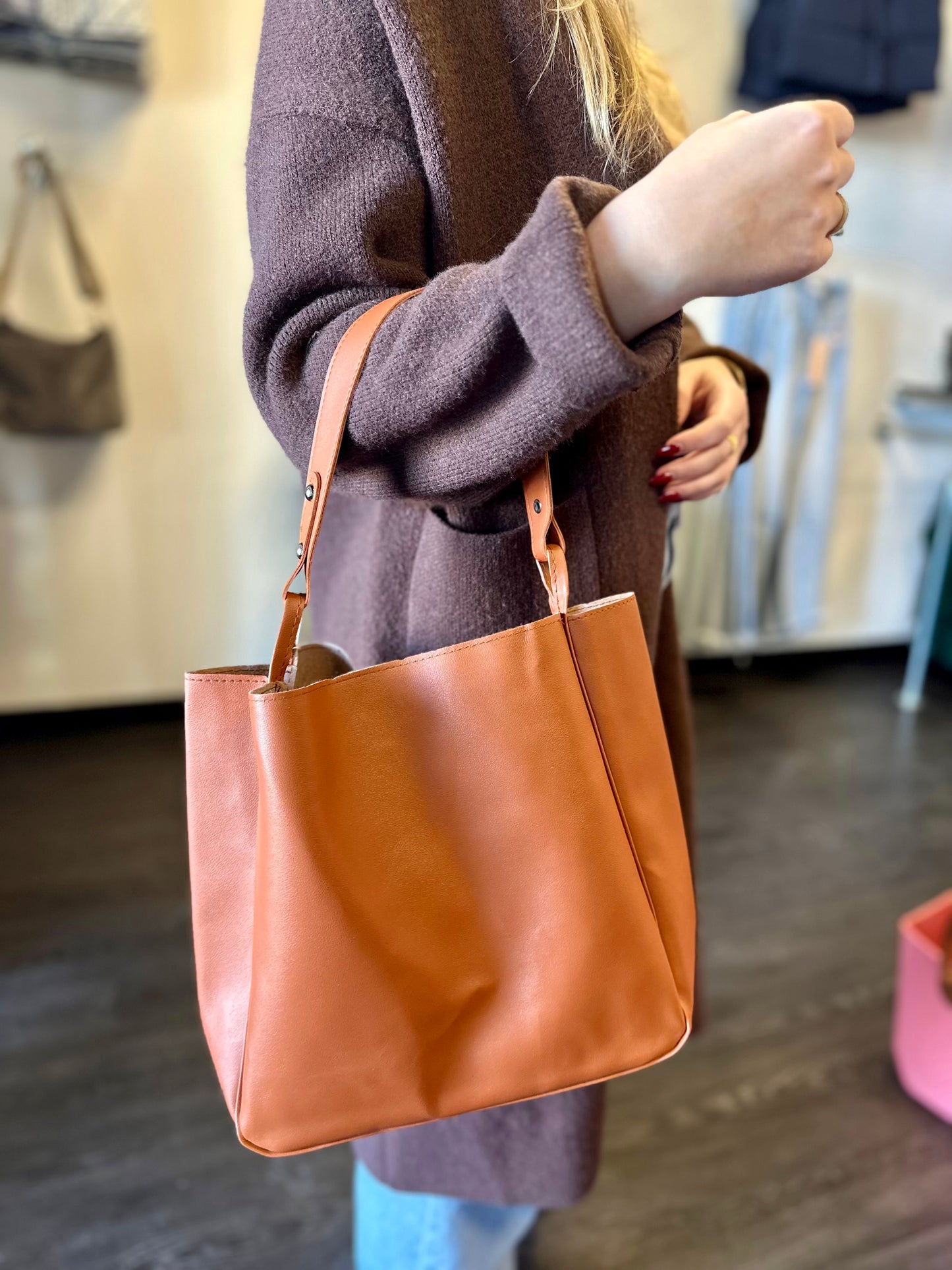 Amarillo Shoulder Bag
