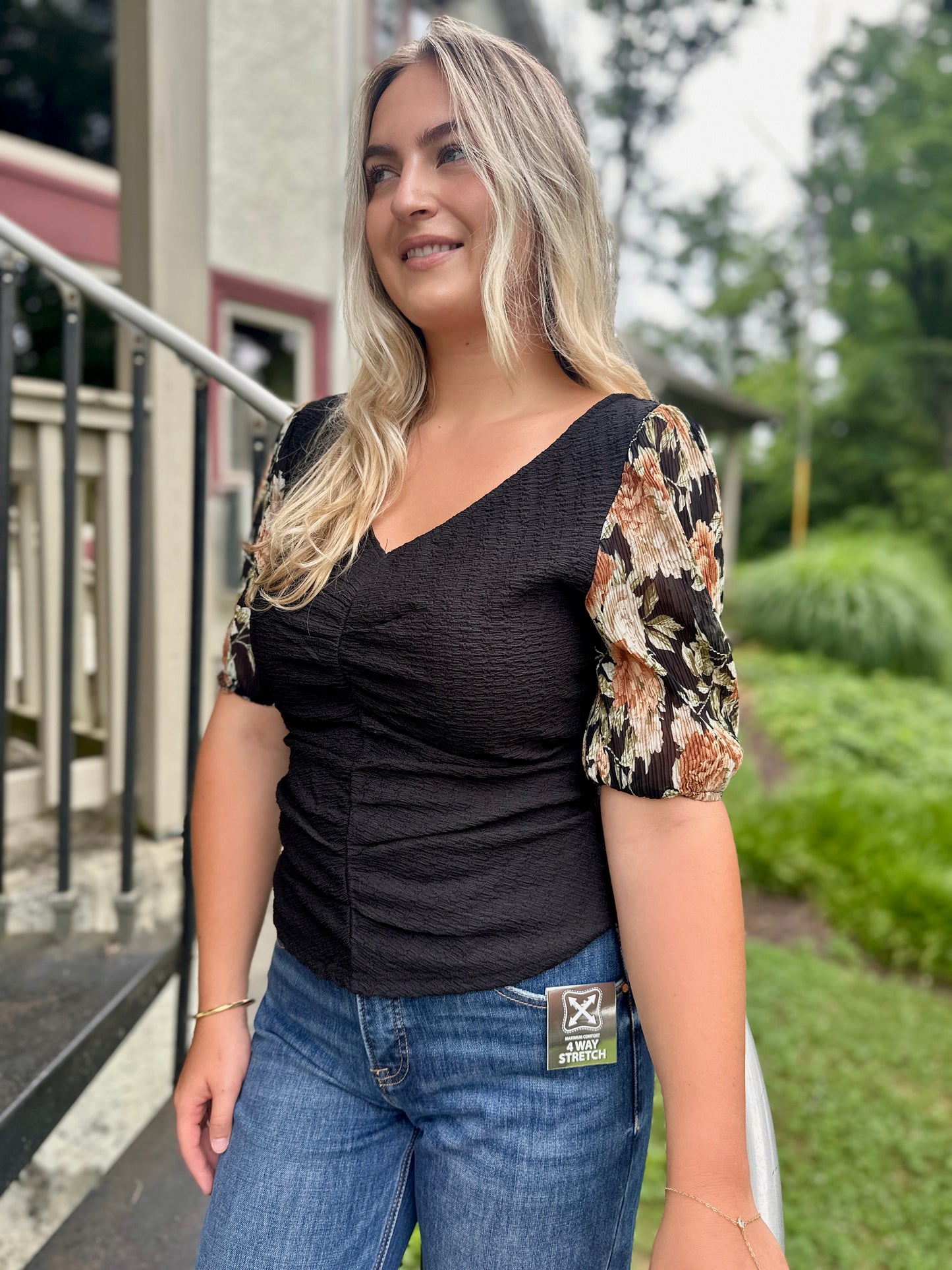 Woodbury Floral Puff Top