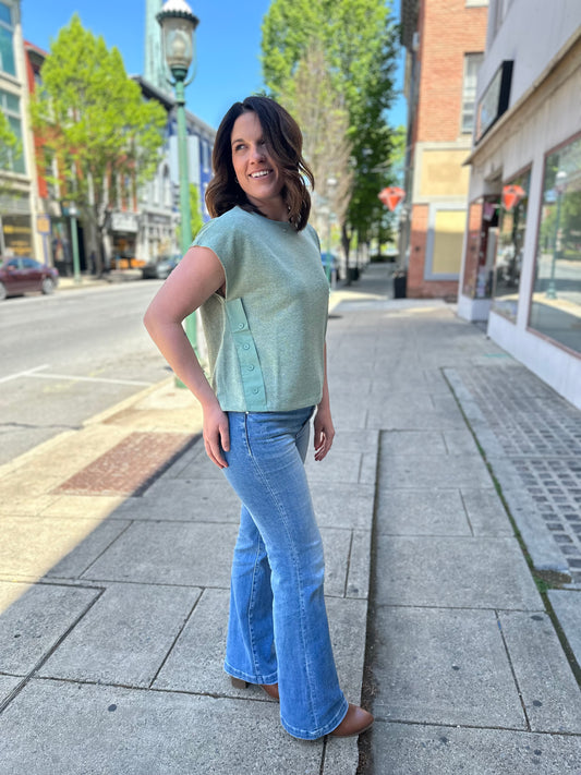 Midway Side Detail Top
