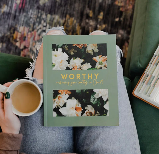 Worthy : Embracing Your Identity in Christ Study