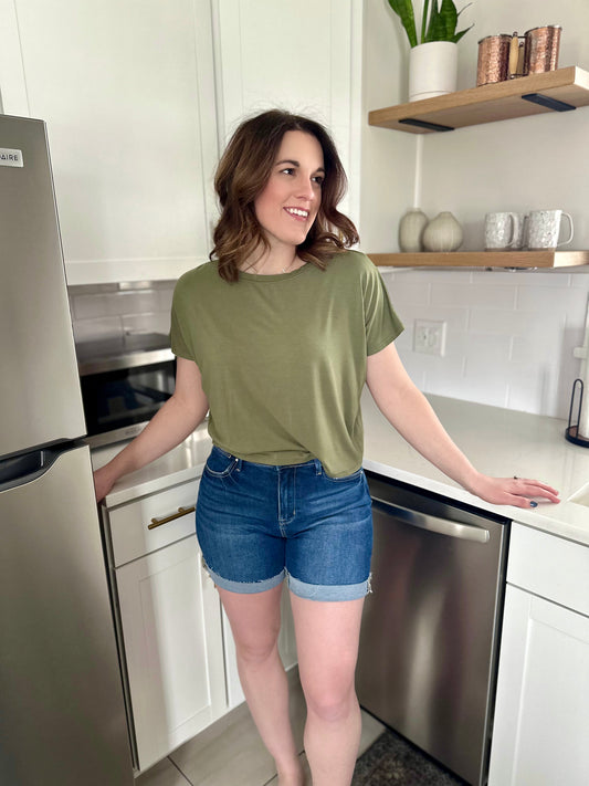 Risen Centre High Rise Cuffed Shorts