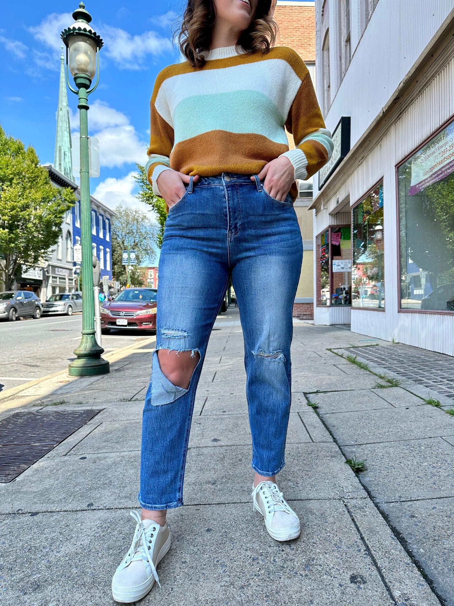 Risen Veronica High Waisted Relaxed Jeans