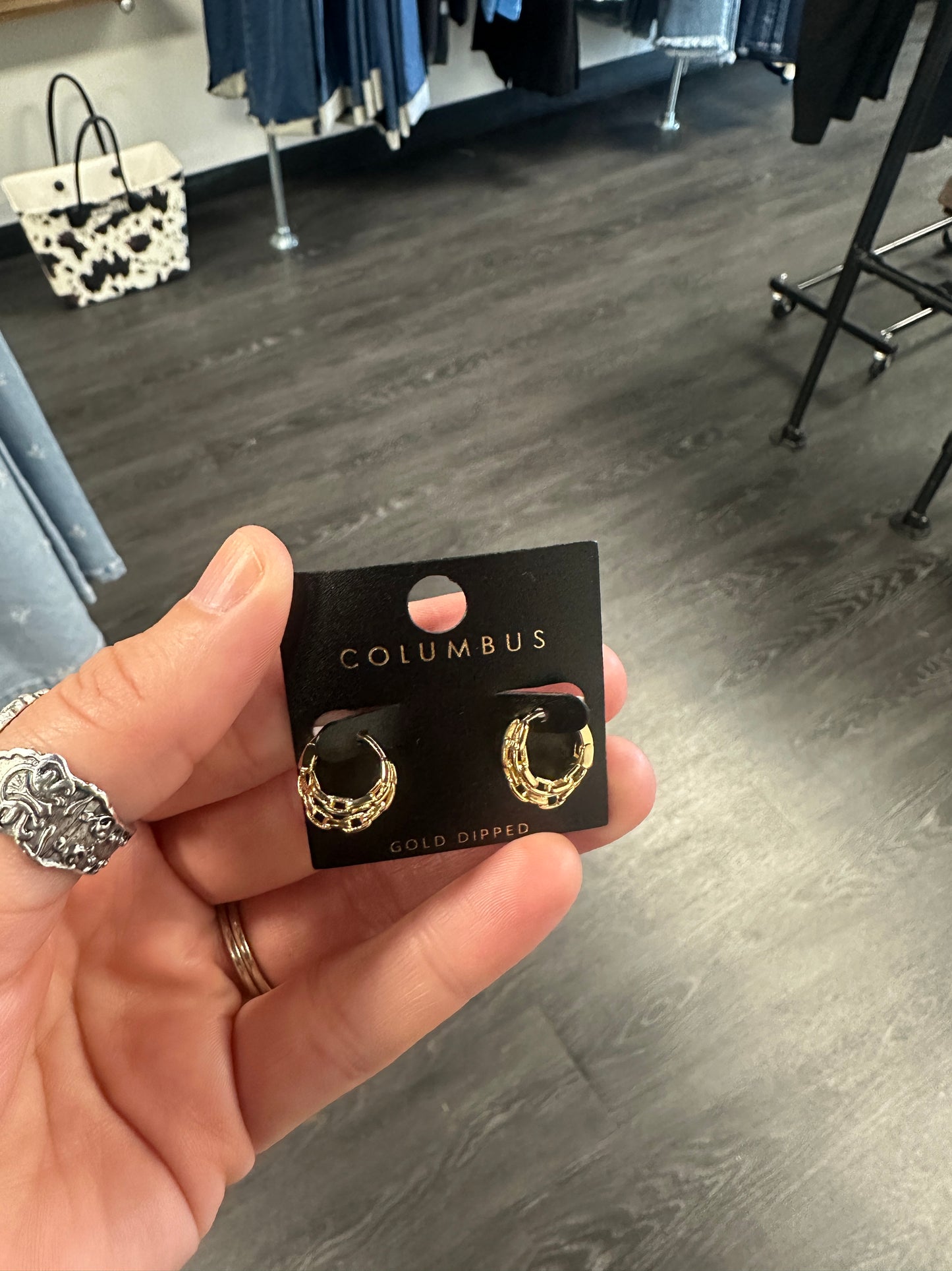 Layered Chain Shape Hoops