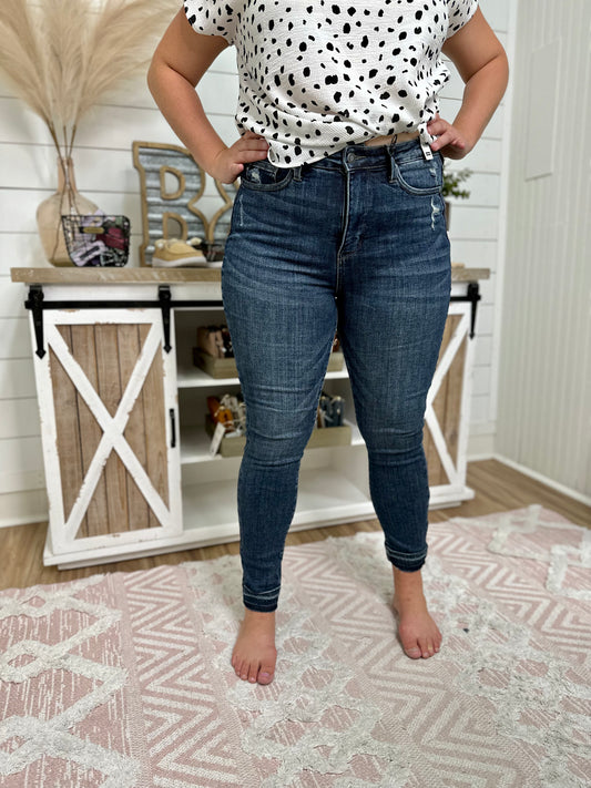 Judy Blue Hi-Waisted Tummy Control Robin Skinny