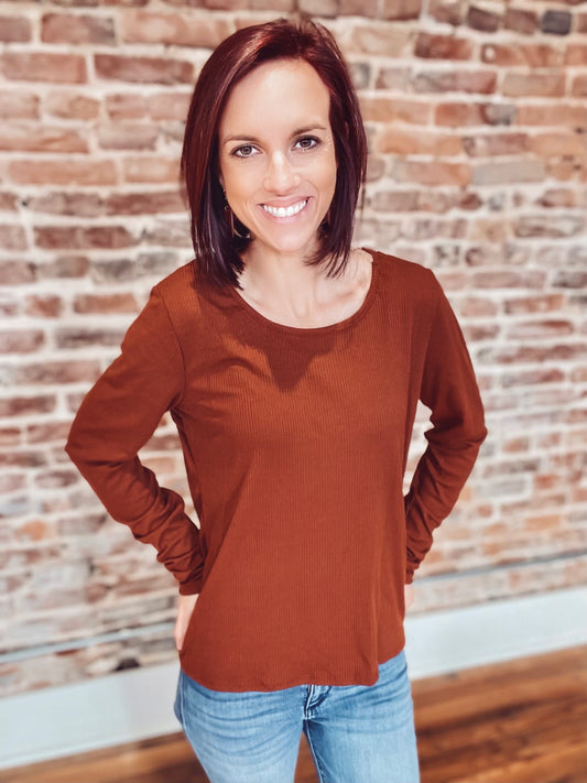 Malden Keyhole Back Long Sleeve Top